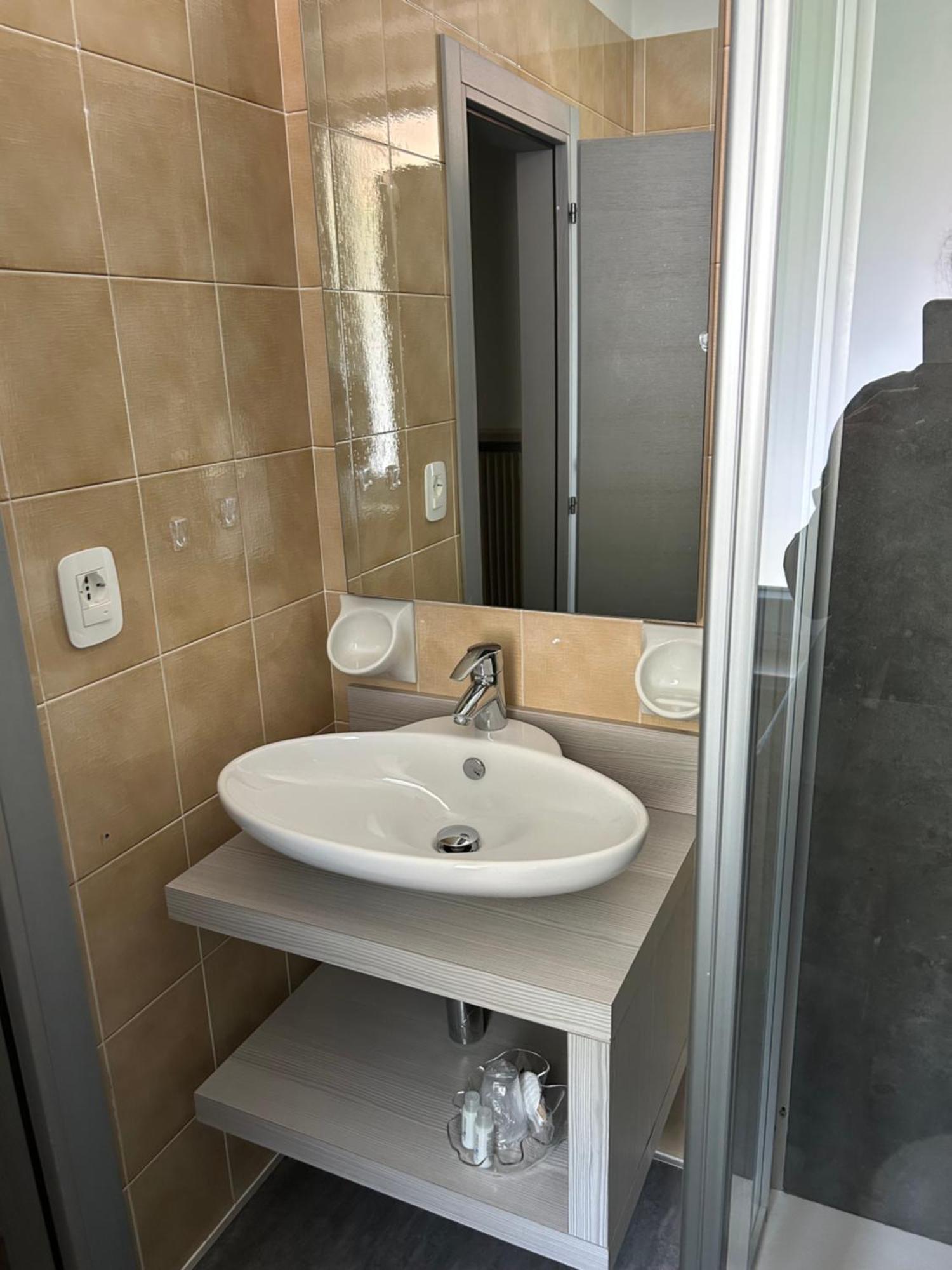 Hotel San Carlo Malcesine Ngoại thất bức ảnh